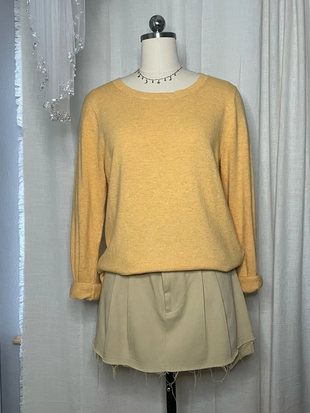 💛J. Crew Teddie - Yellow Crew Neck Sweater Size M